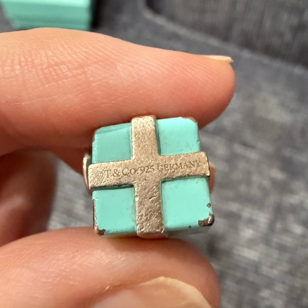 Tiffany & Co - Picture 3 of 3